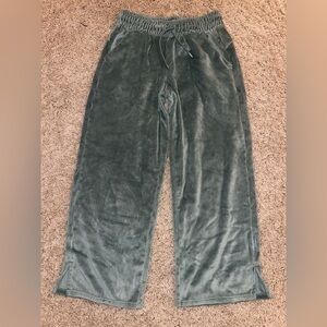 All in Motion Girls Velour Green Joggers Sz M(8)